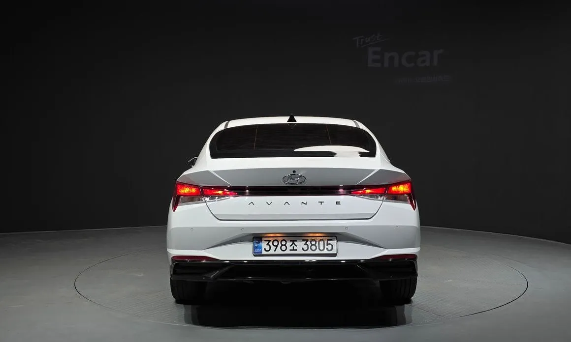 Hyundai AVANTE — фото 5
