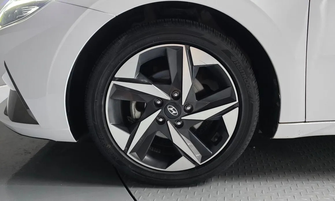 Hyundai AVANTE — фото 6