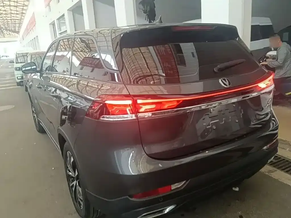 Changan X7 PLUS — фото 9