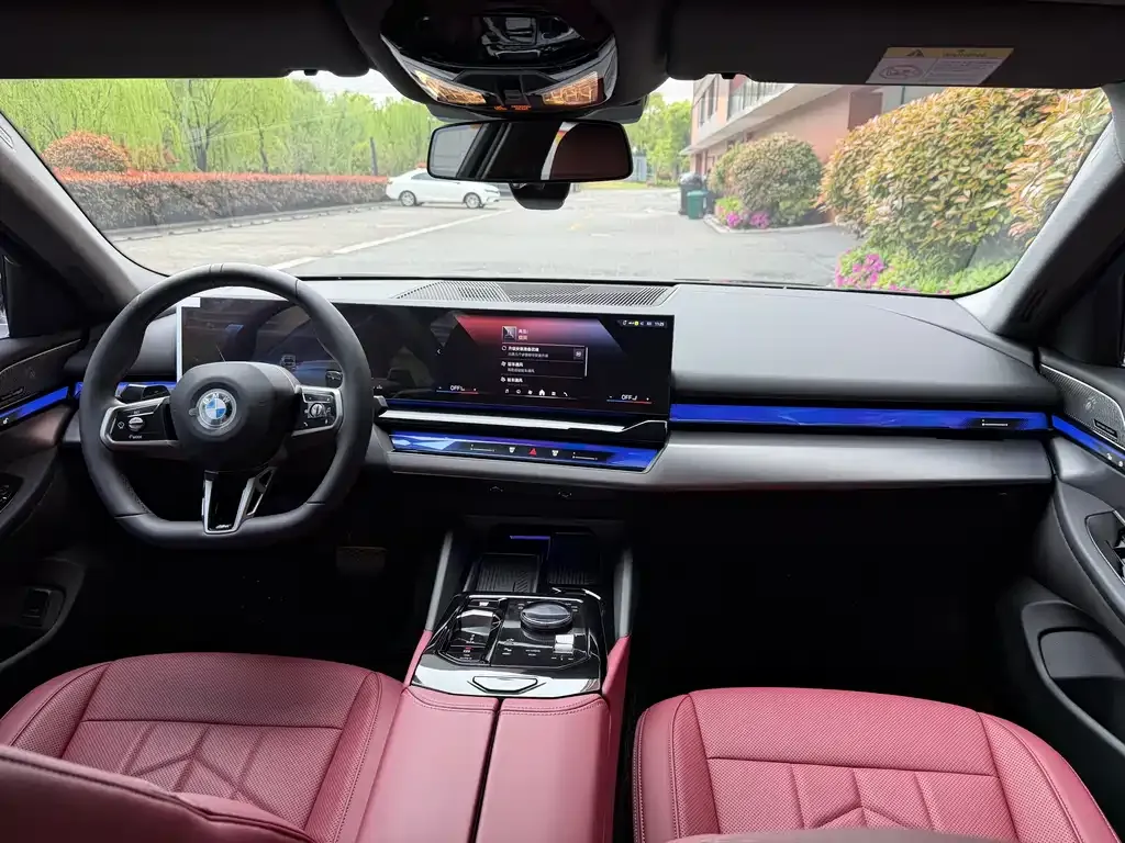 BMW 5 Series — фото 2