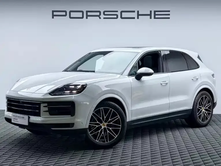 Porsche Cayenne — фото 1
