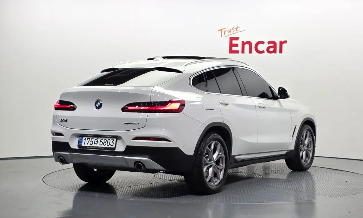 BMW X4 — фото 2
