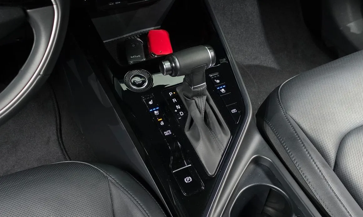 Kia Niro — фото 10