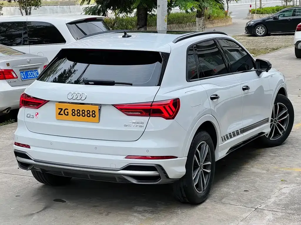 Audi Q3 — фото 9