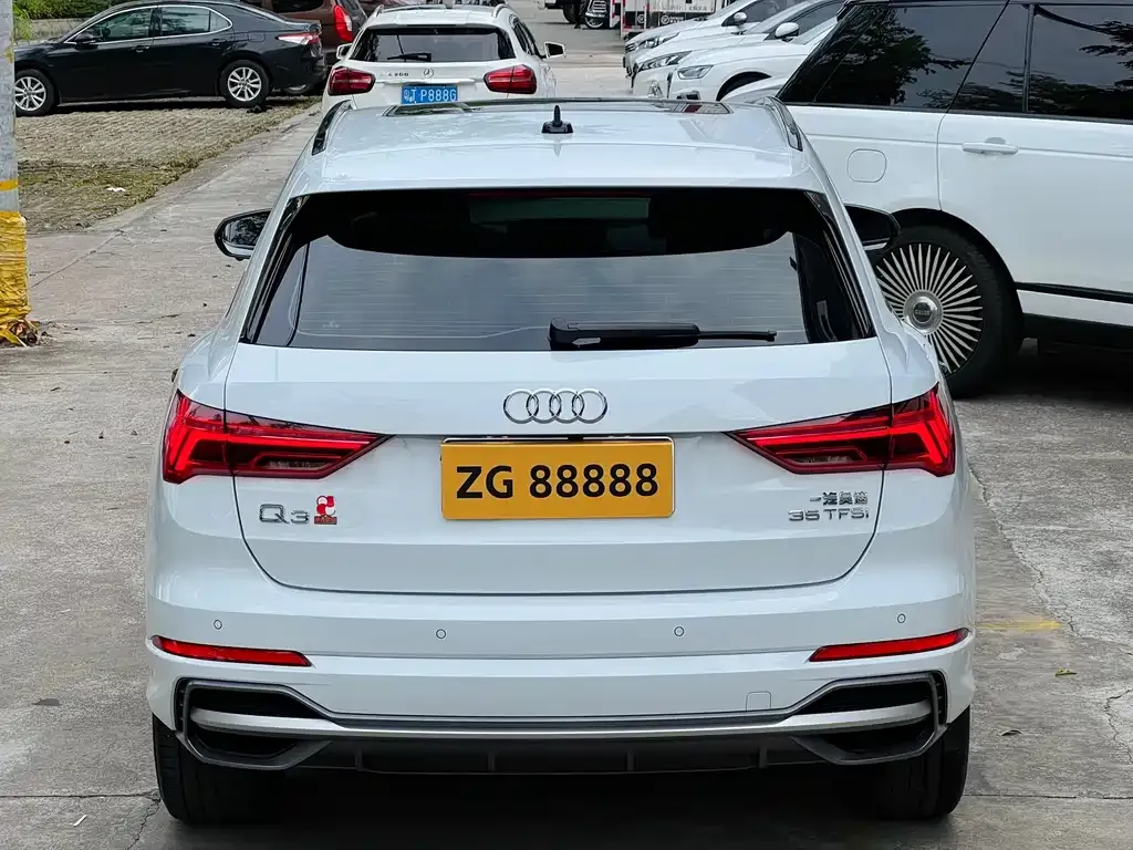 Audi Q3 — фото 5