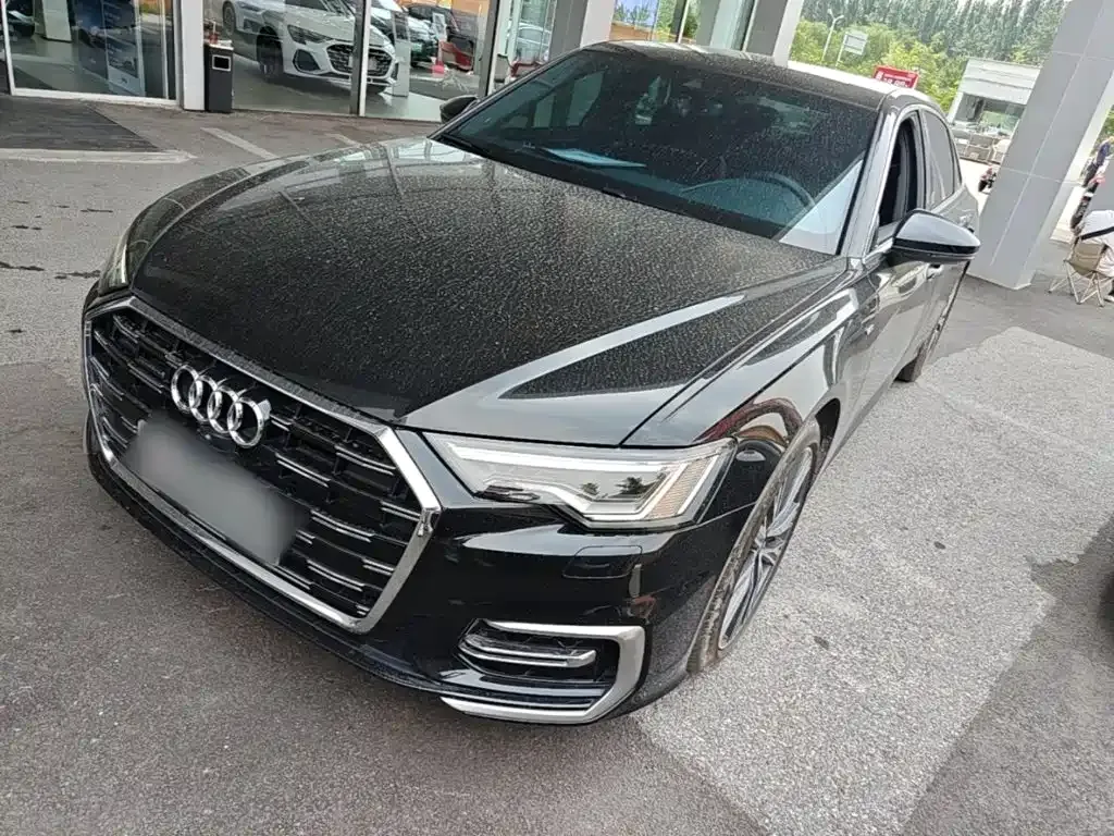 Audi A6L — фото 1