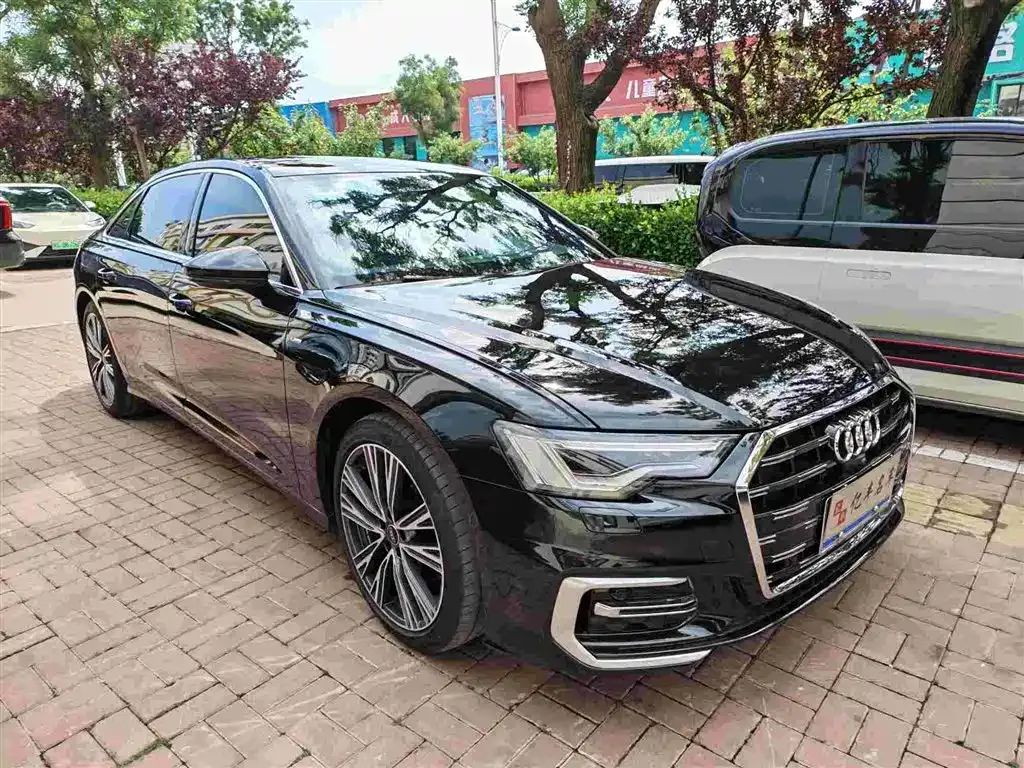 Audi A6L — фото 9