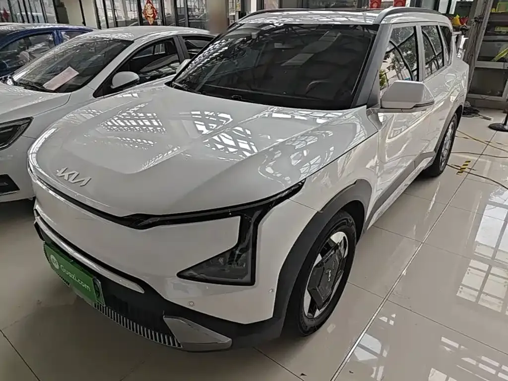 Kia EV5 — фото 1