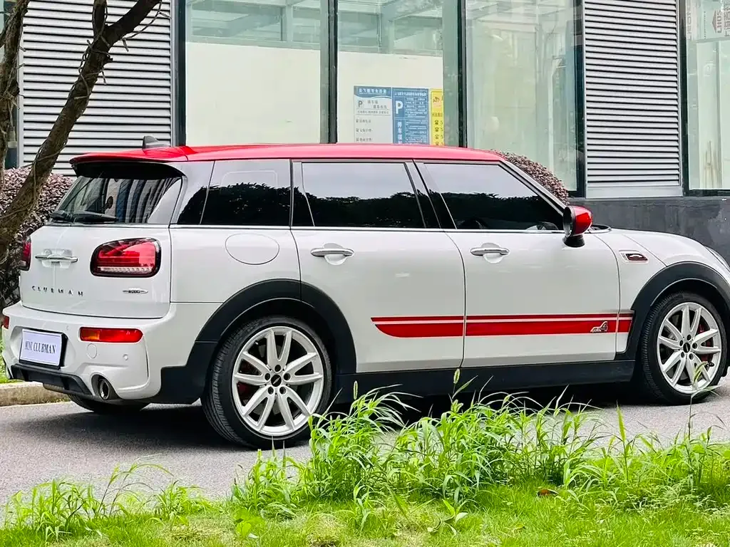 MINI Clubman JCW — фото 4