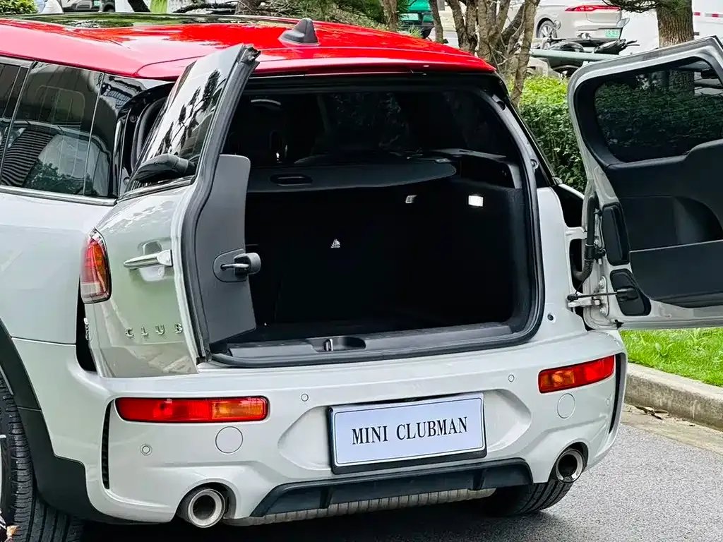 MINI Clubman JCW — фото 6