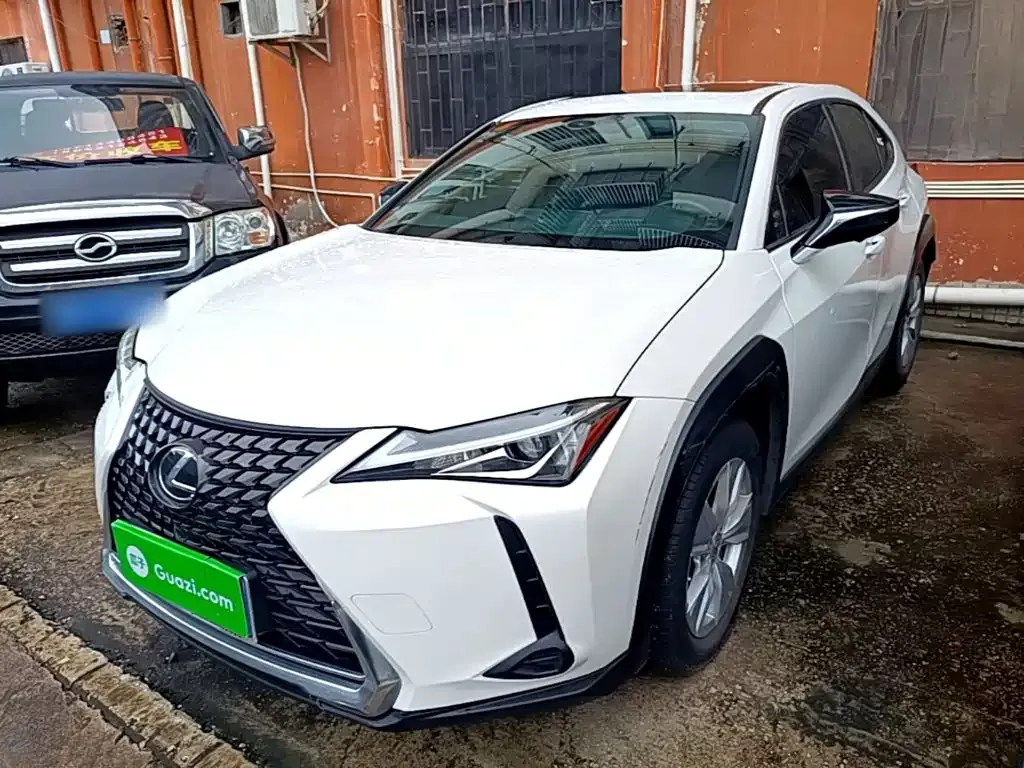 Lexus UX — фото 8
