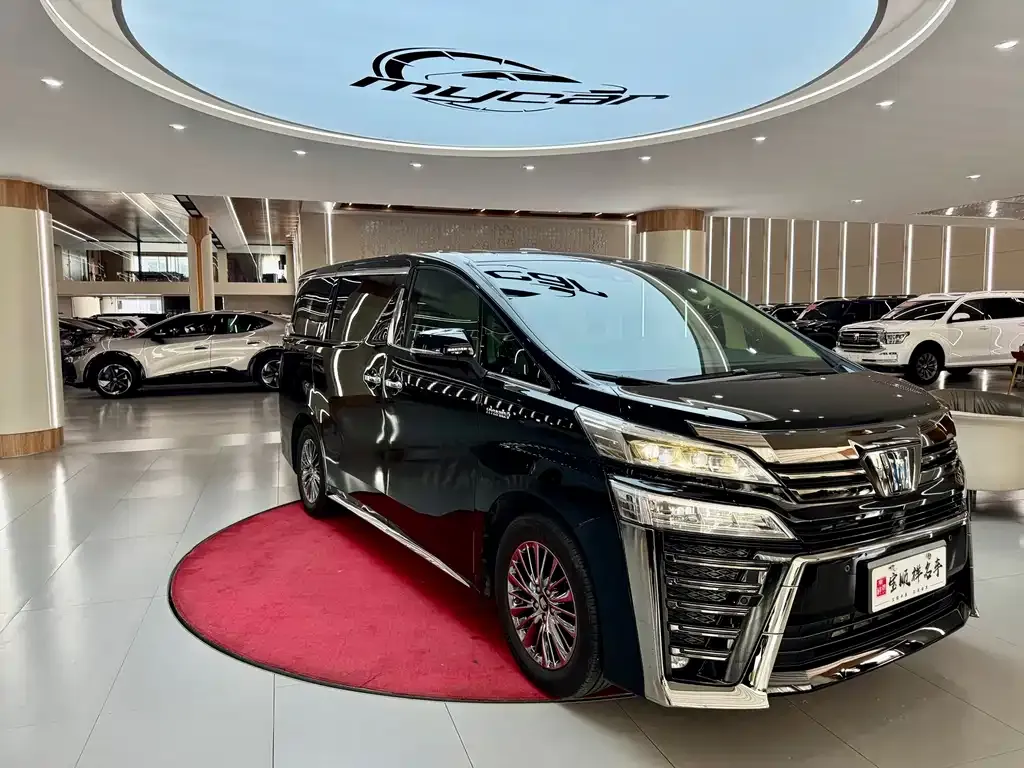 Toyota Vellfire — фото 3