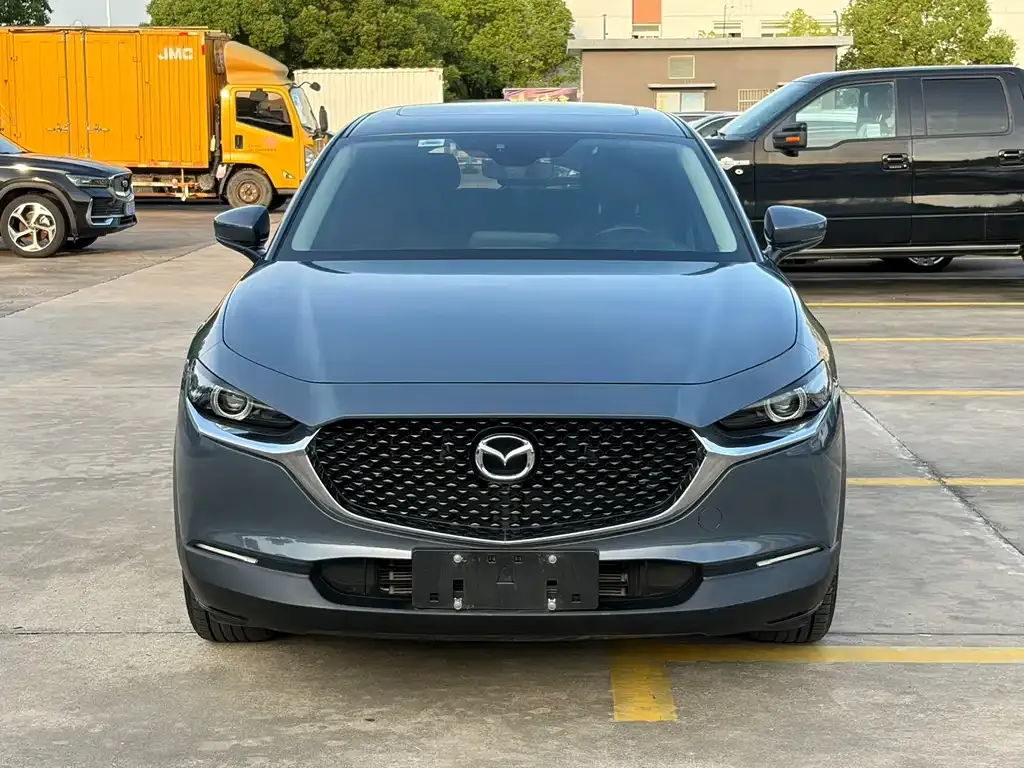 Mazda CX-30 — фото 1