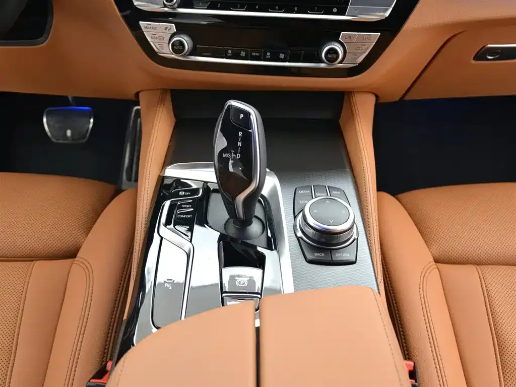 BMW 5 Series (Import) — фото 4