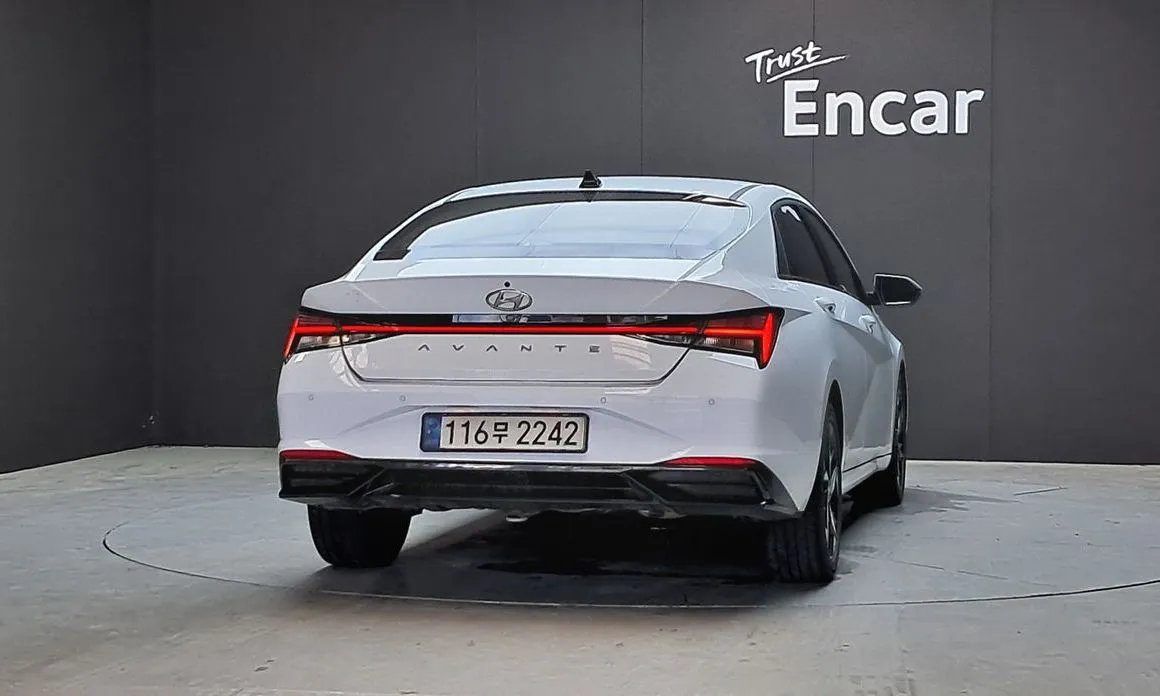 Hyundai AVANTE — фото 2