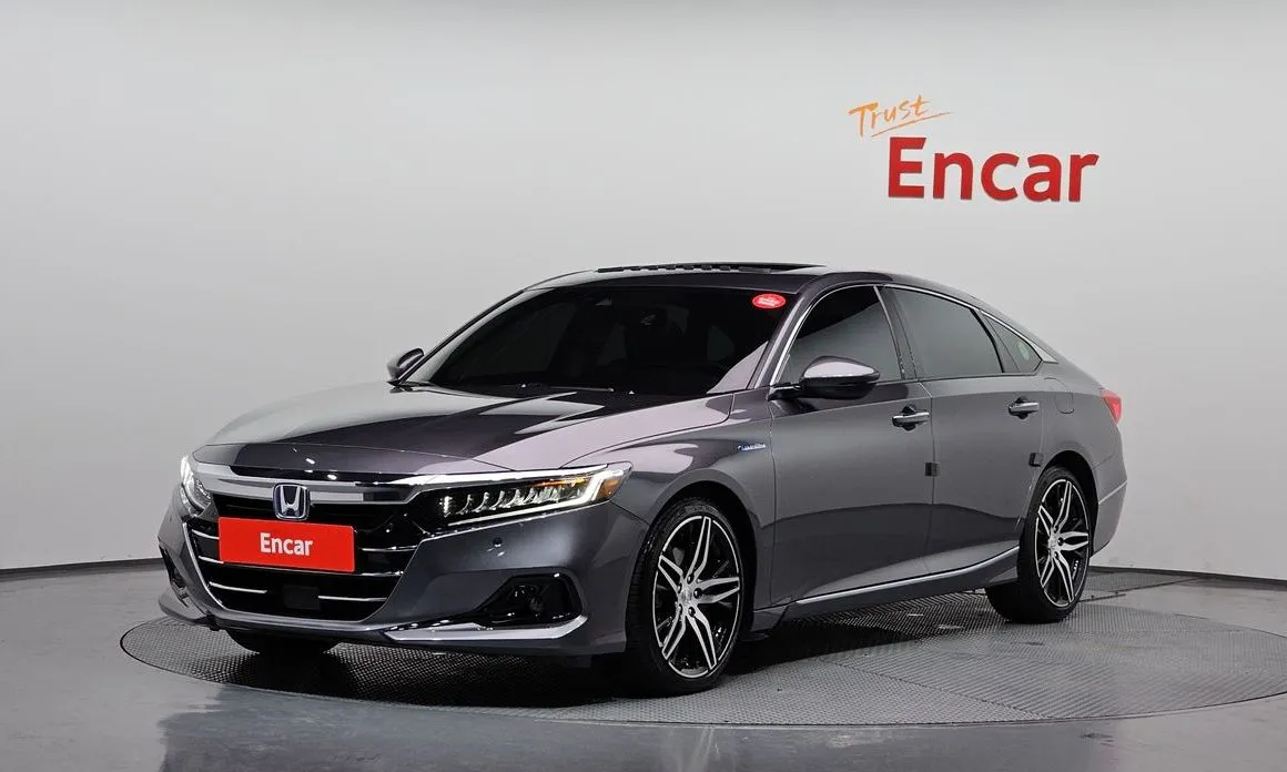 Honda Accord — фото 1