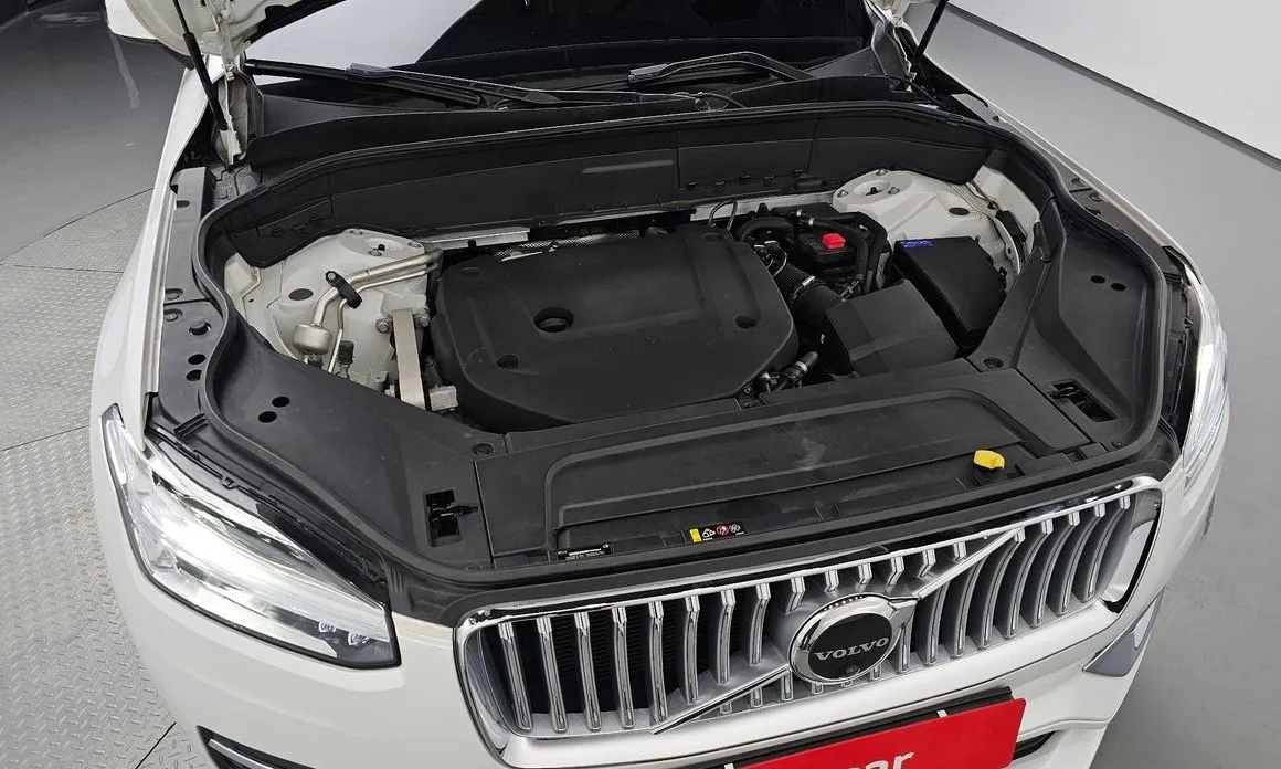 Volvo XC90 — фото 10