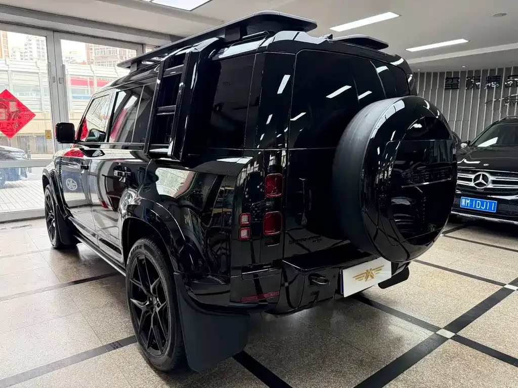 Land Rover Defender — фото 9