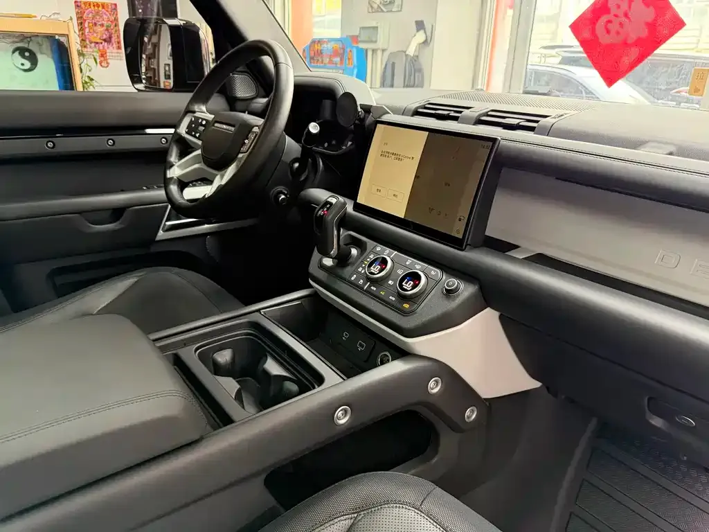 Land Rover Defender — фото 2