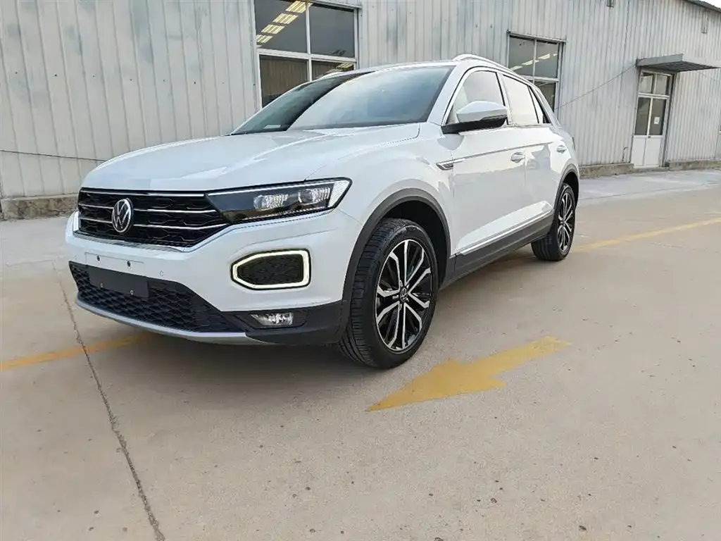 Volkswagen T-Roc — фото 1