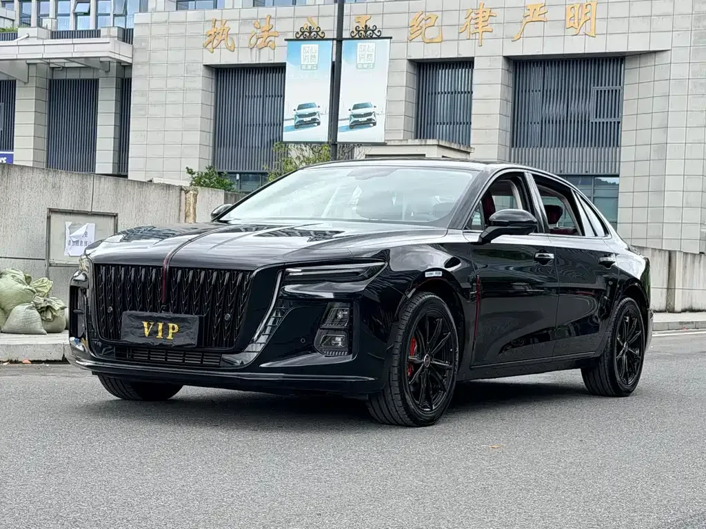 Hongqi H5 — фото 1