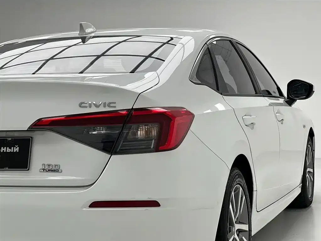 Honda Civic — фото 5