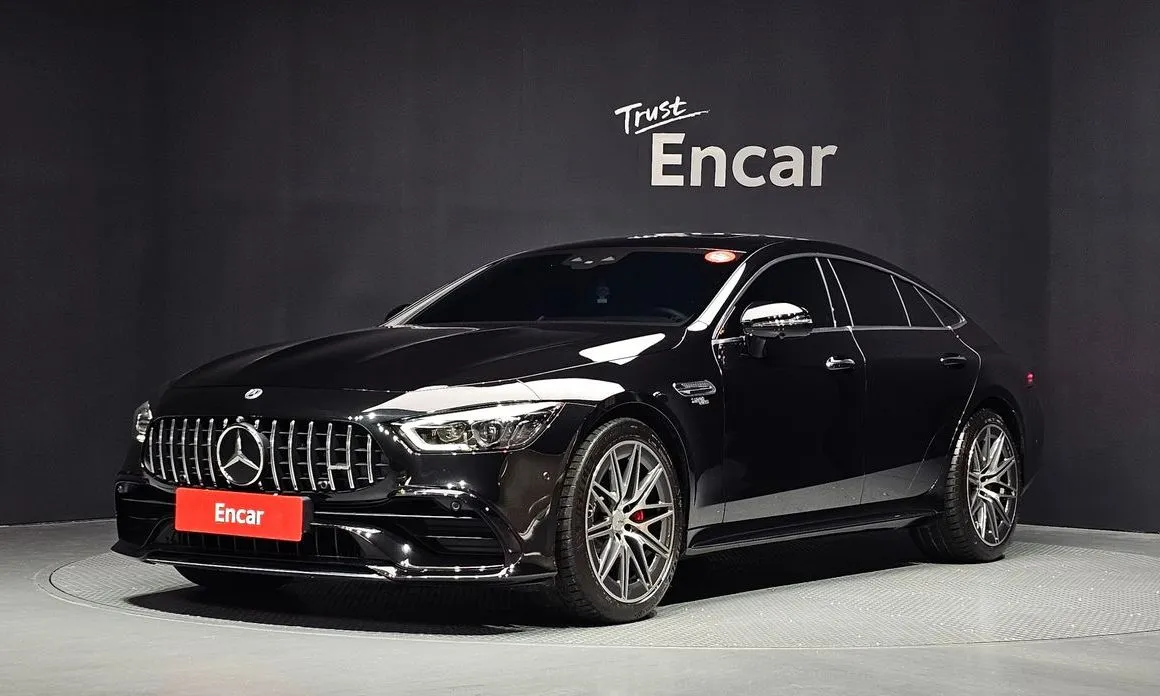 Mercedes-Benz AMG GT — фото 1