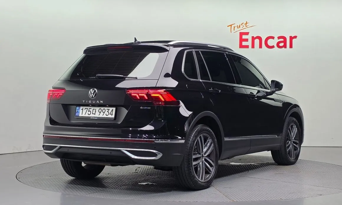 Volkswagen Tiguan — фото 4