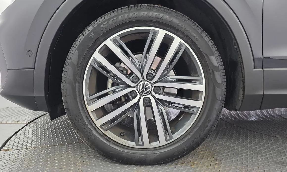 Volkswagen Tiguan — фото 6