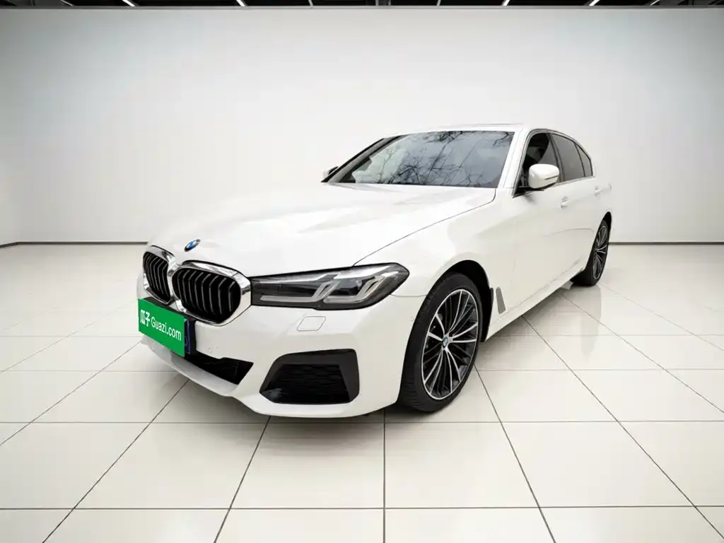 BMW 5 Series — фото 2