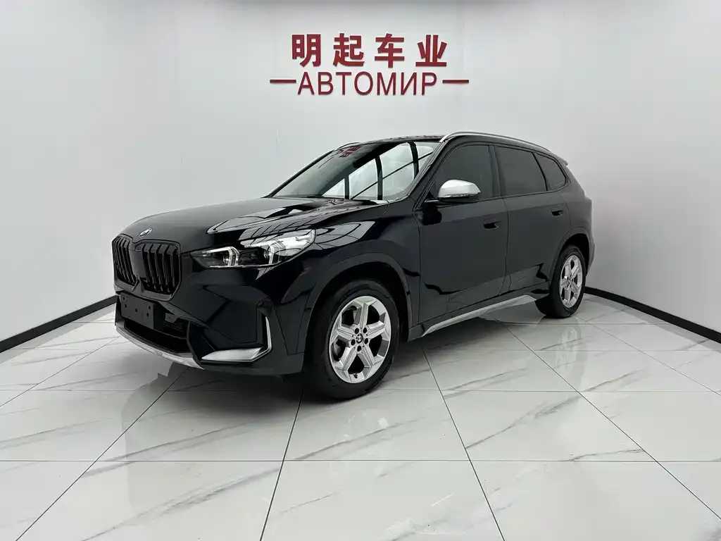 BMW X1 — фото 1