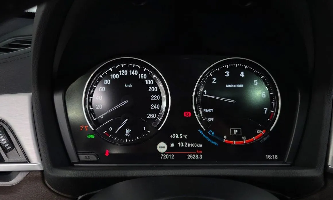 BMW X1 — фото 7