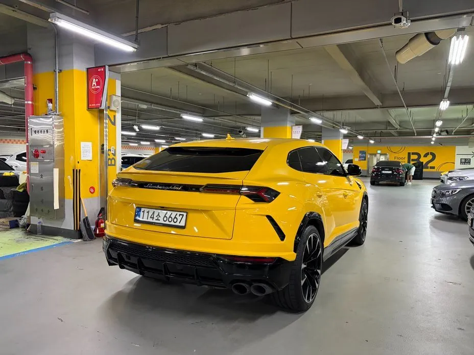 Lamborghini Urus — фото 10