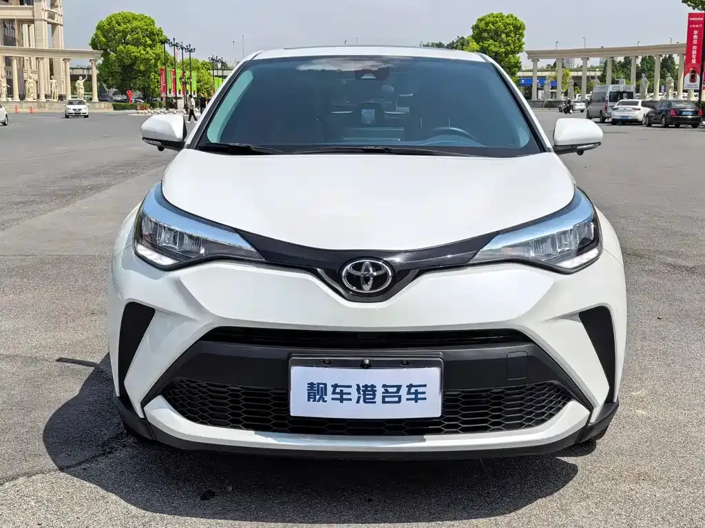 Toyota C-HR — фото 6