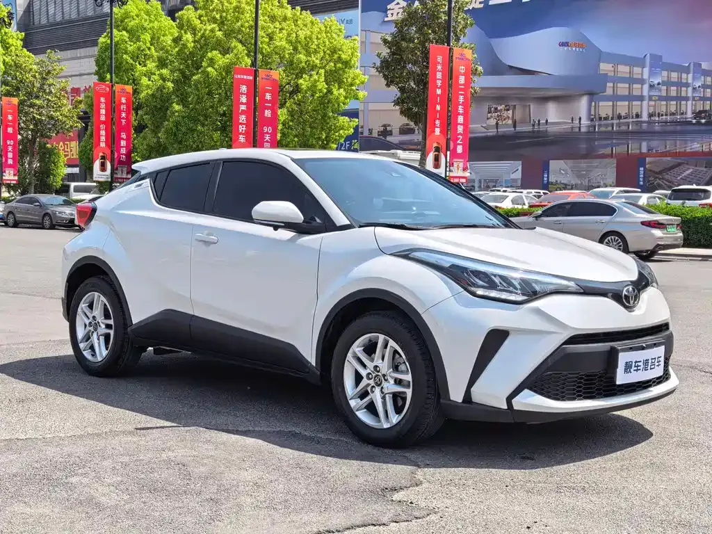 Toyota C-HR — фото 5