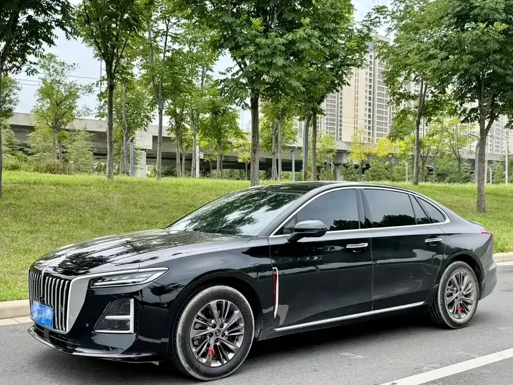 Hongqi H5 — фото 1