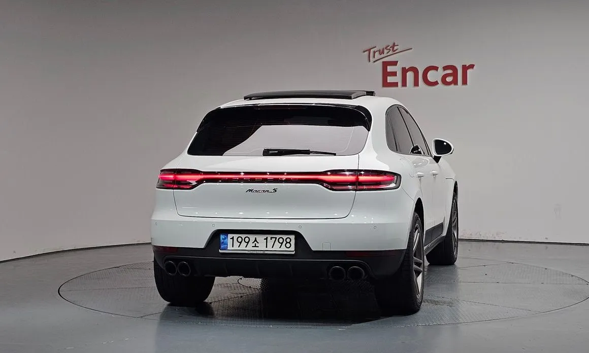 Porsche Macan — фото 4