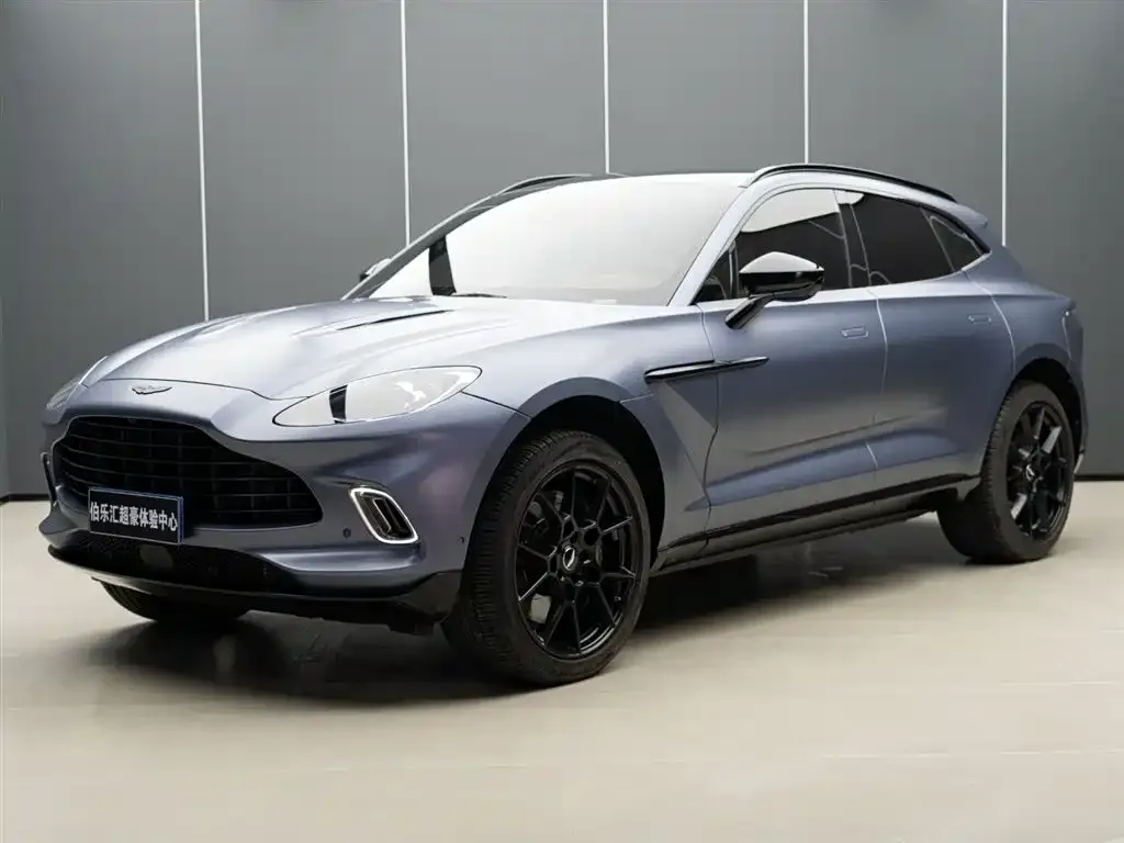 Aston Martin DBX — фото 8