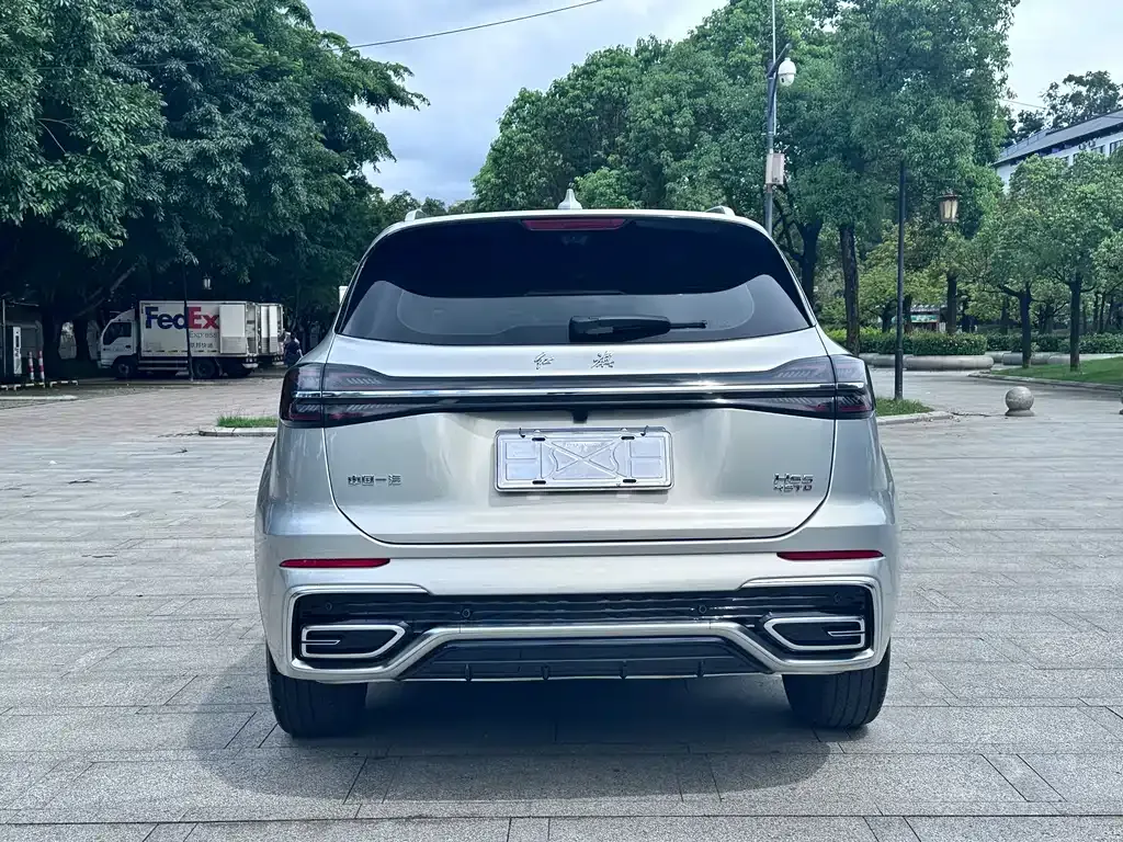 Hongqi HS5 — фото 10