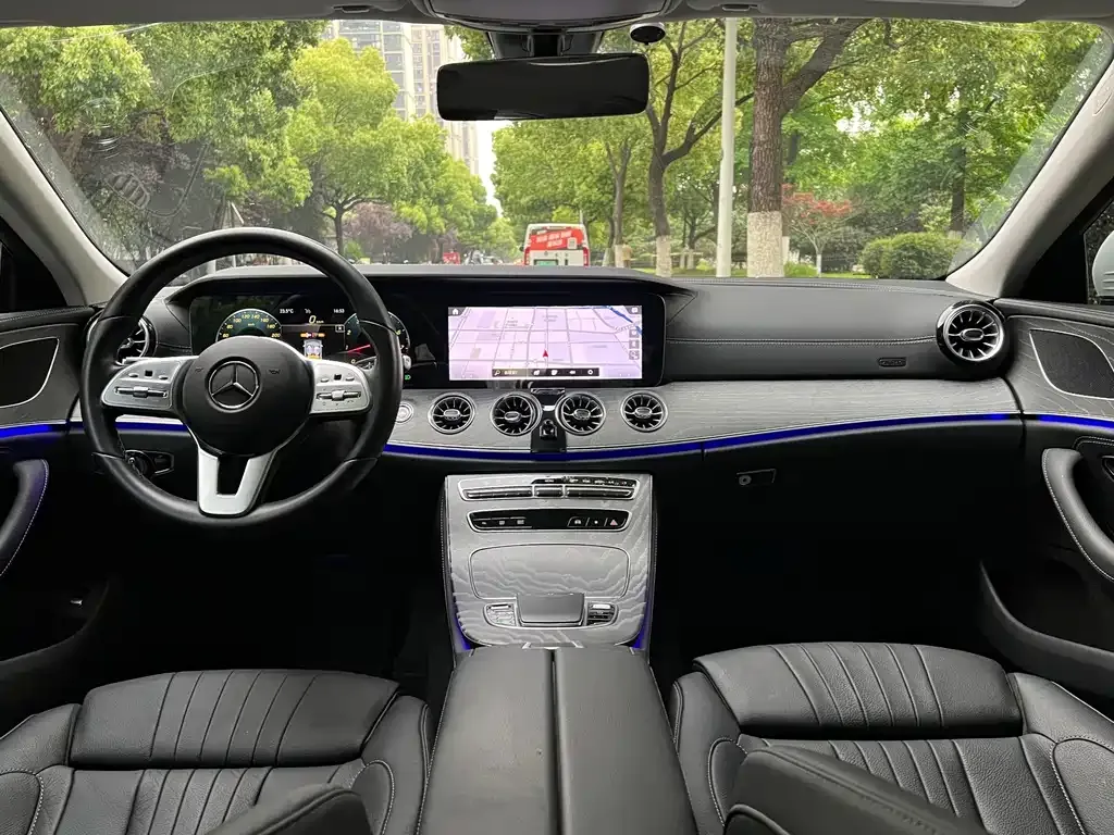 Mercedes-Benz CLS — фото 5