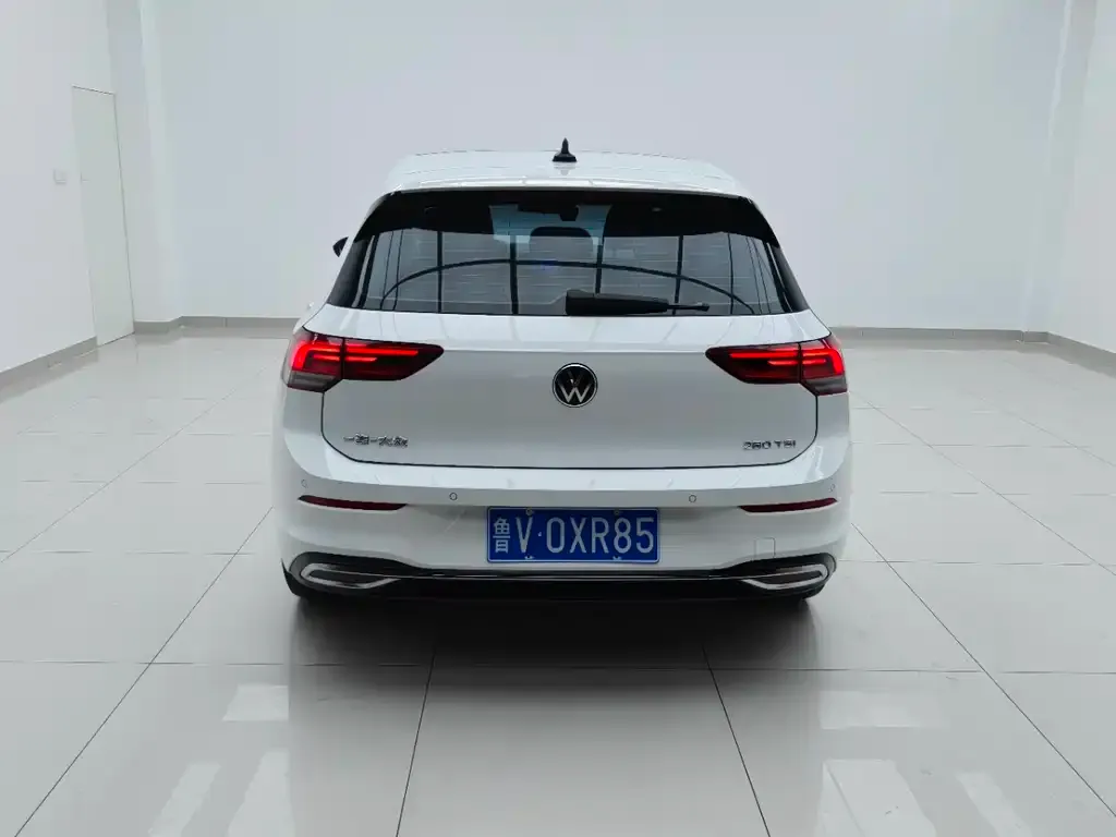 Volkswagen Golf — фото 6