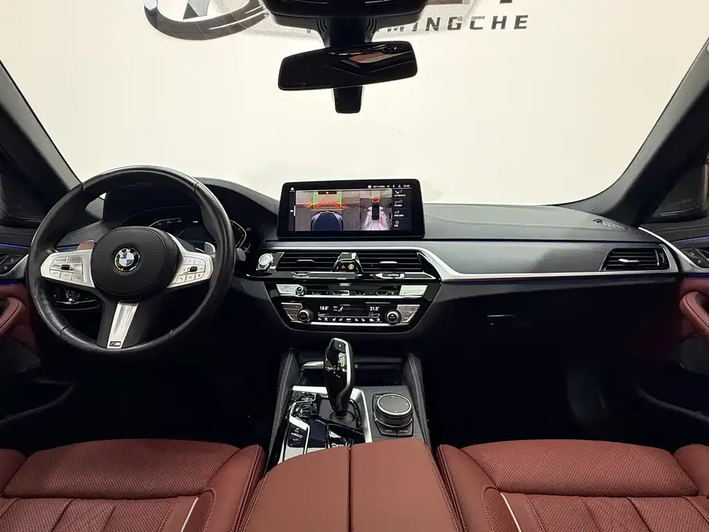 BMW 5 Series — фото 9