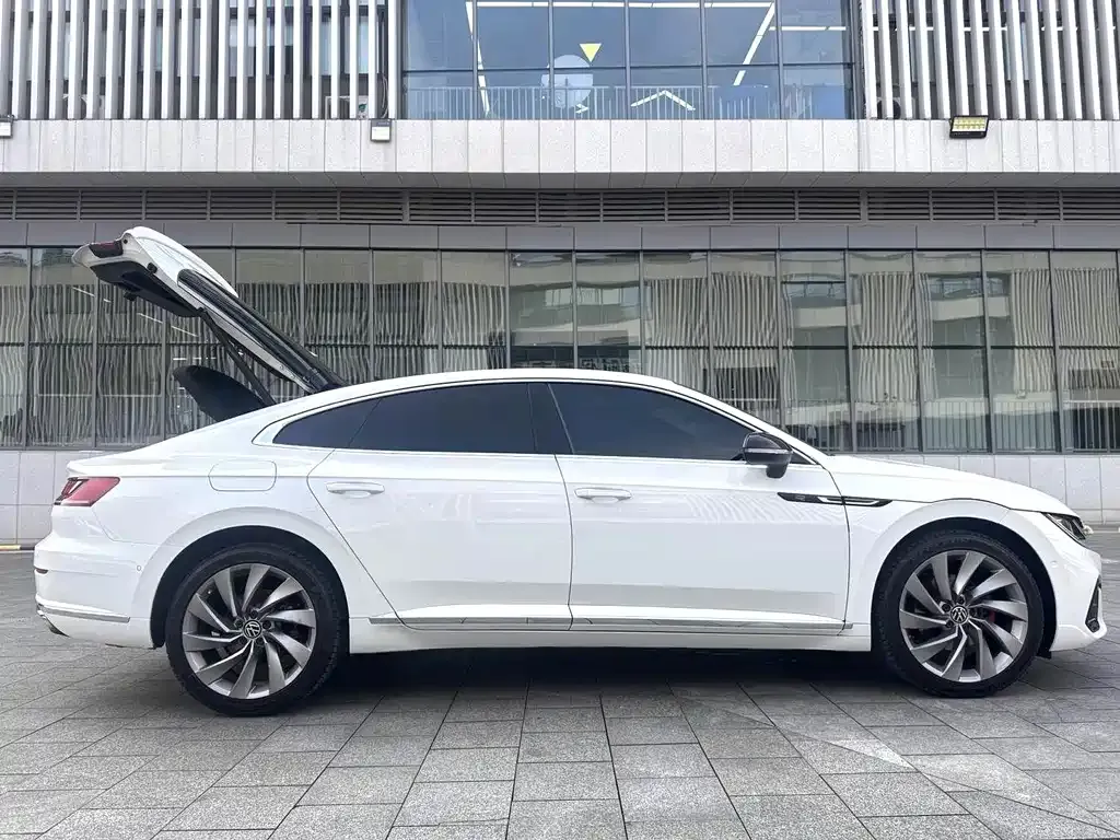 Volkswagen CC — фото 7