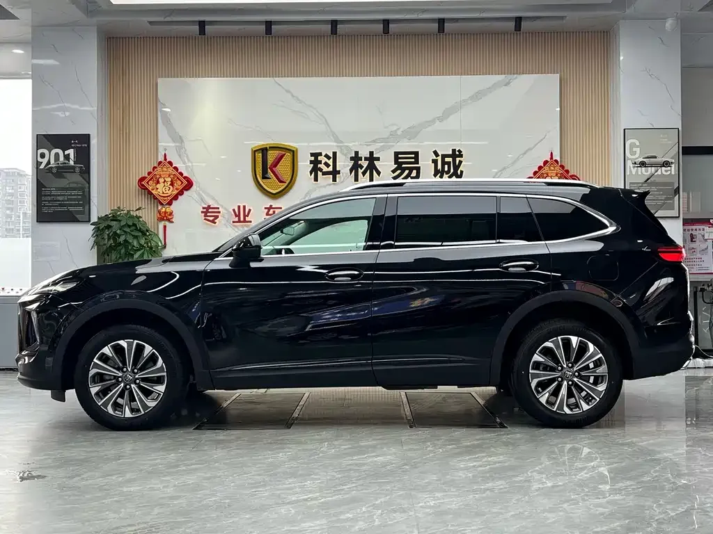 Buick Envision Plus — фото 6