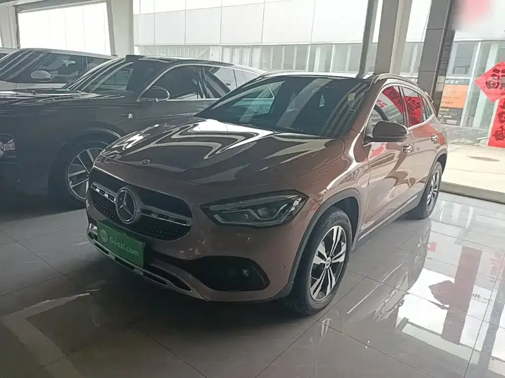 Mercedes-Benz GLA — фото 1