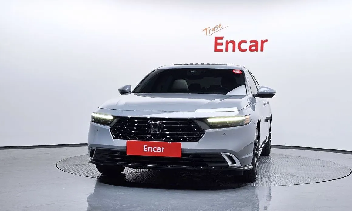 Honda Accord — фото 10
