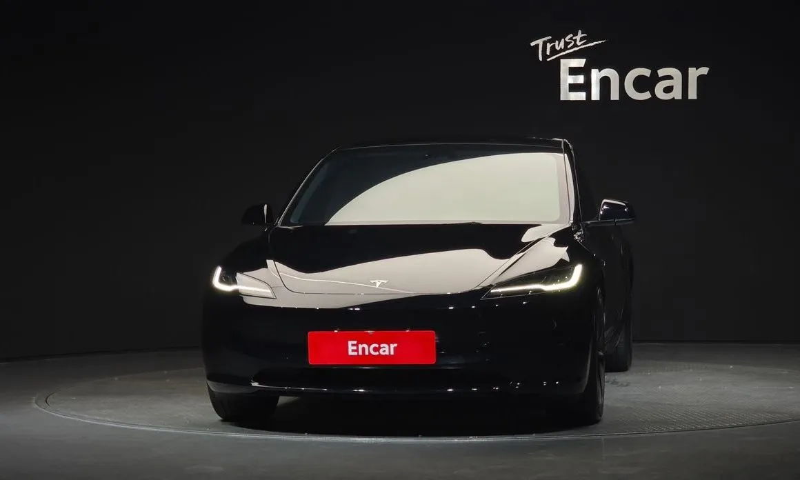 Tesla Model 3 — фото 2