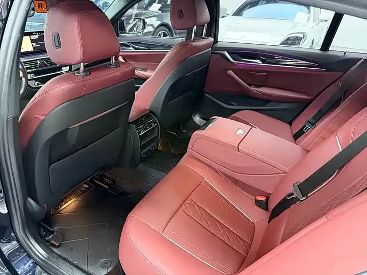 BMW 5 Series — фото 2
