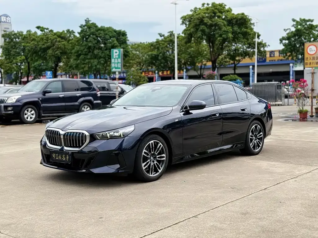 BMW 5 Series (Import) — фото 1