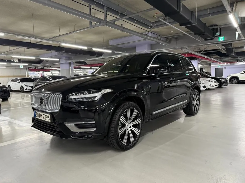 Volvo XC90 — фото 1